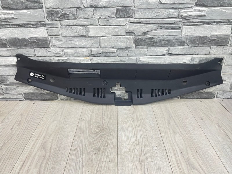 Кожух замка капота, 3500 рублей, Москва