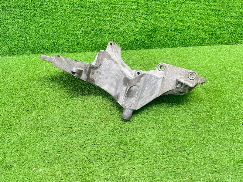 Кронштейн генератора, 2000 рублей, Москва