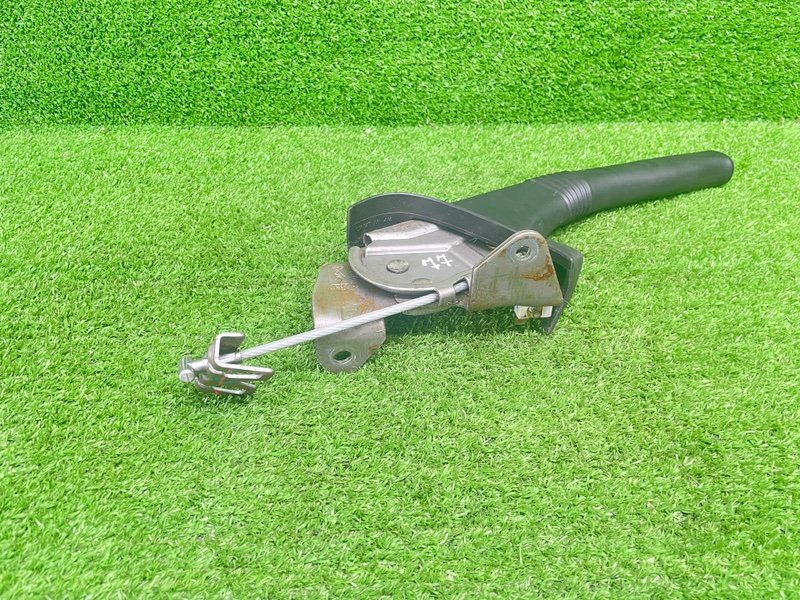 Рычаг стояночного тормоза, 1000 рублей, Москва