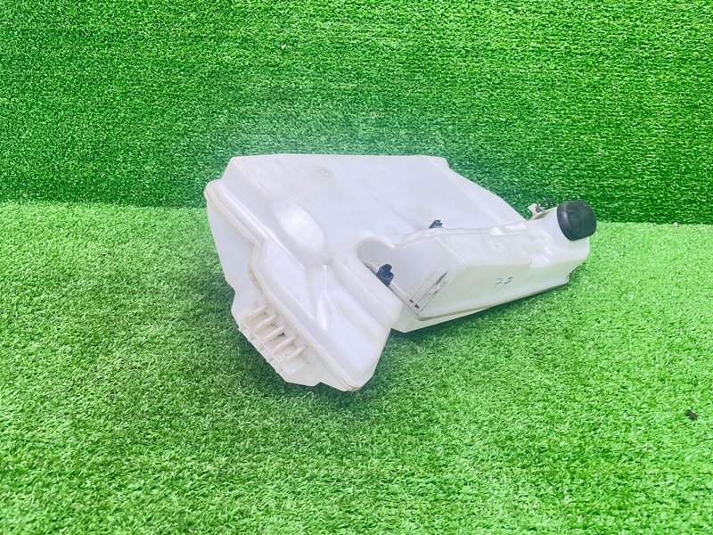 Бачок омывателя лобового стекла, 1000 рублей, Москва