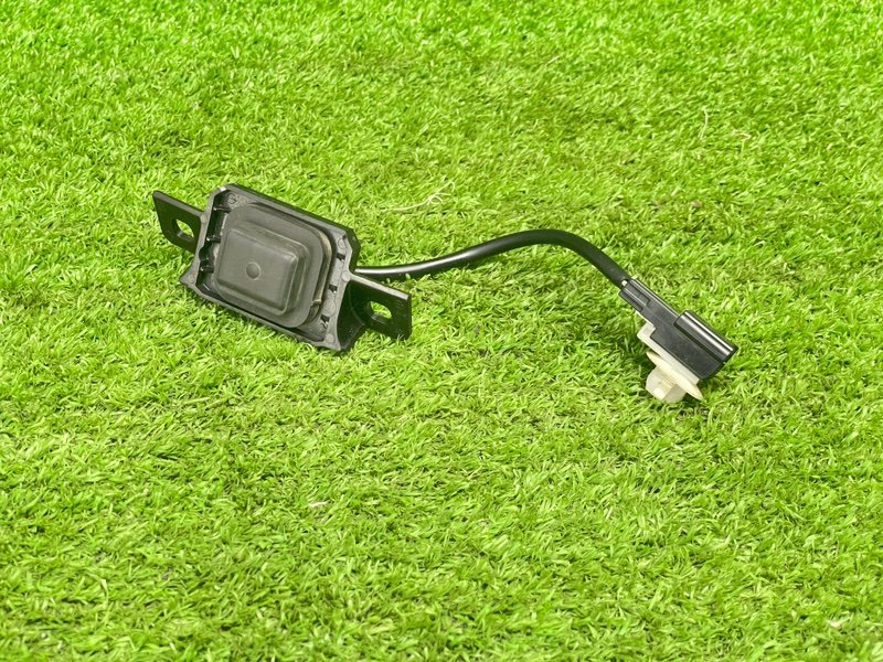 Кнопка открывания багажника, 2000 рублей, Москва