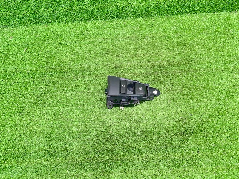 Кнопка стояночного тормоза, 1500 рублей, Москва