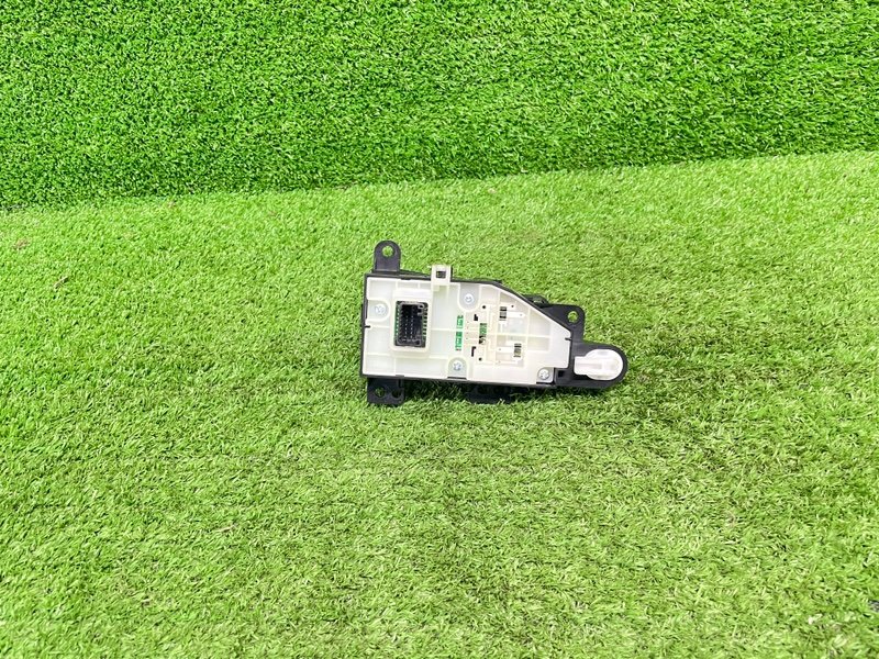 Кнопка стояночного тормоза, 1500 рублей, Москва