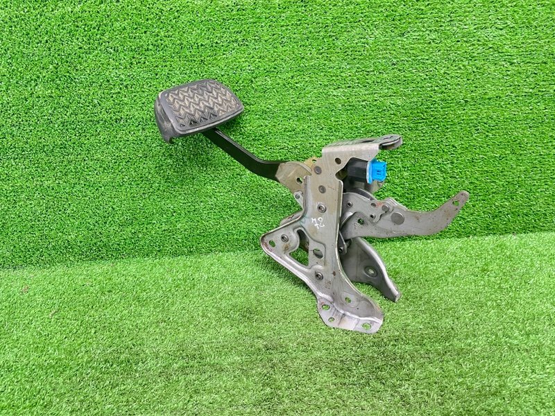 Педаль тормоза, 2500 рублей, Москва