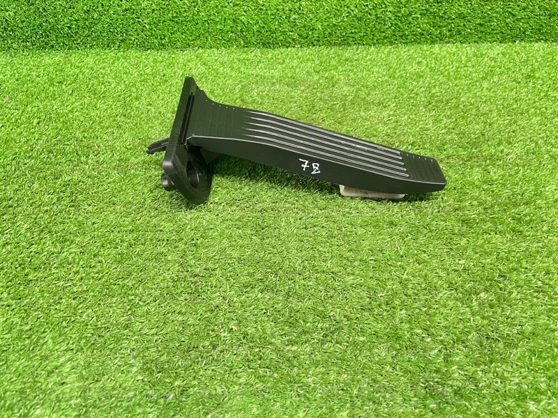 Педаль газа, 1500 рублей, Москва