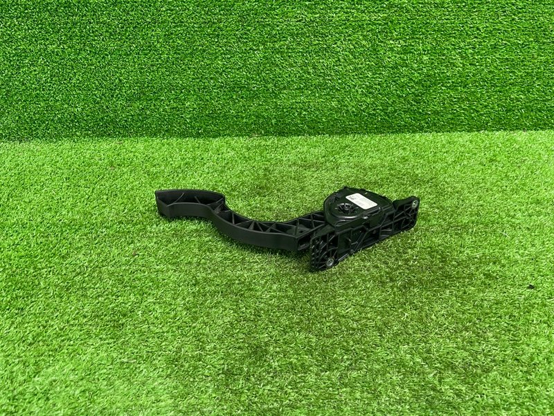 Педаль газа, 850 рублей, Москва