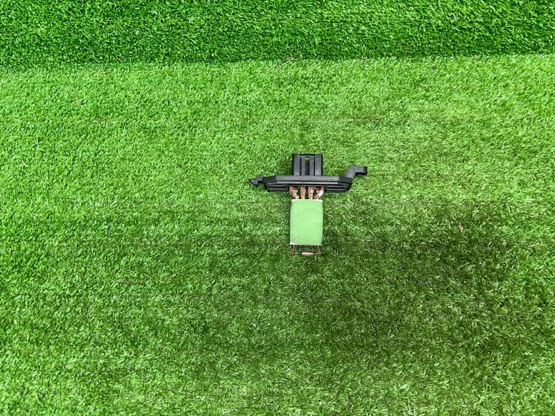 Резистор отопителя, 1000 рублей, Москва