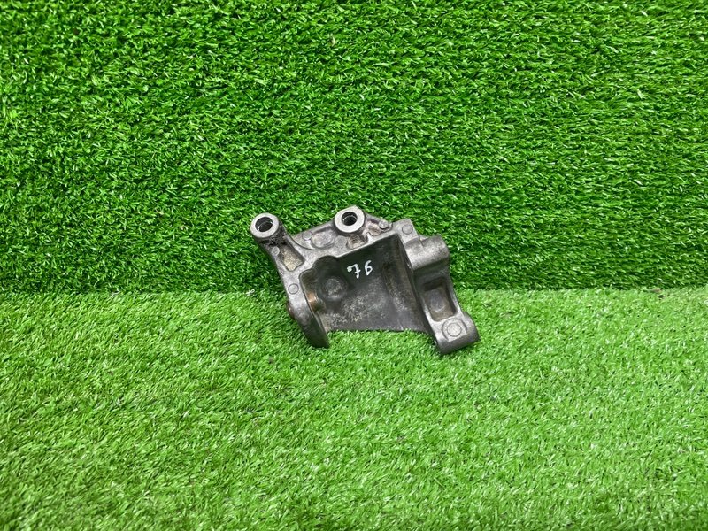 Кронштейн гидроусилителя руля, 1000 рублей, Москва