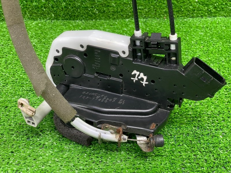 Замок двери передней правой, 1000 рублей, Москва