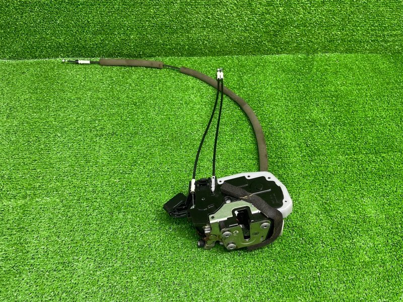 Замок двери передней правой, 1000 рублей, Москва