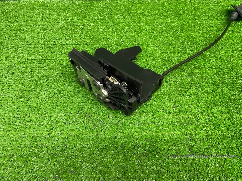 Замок двери задней правой, 2450 рублей, Москва