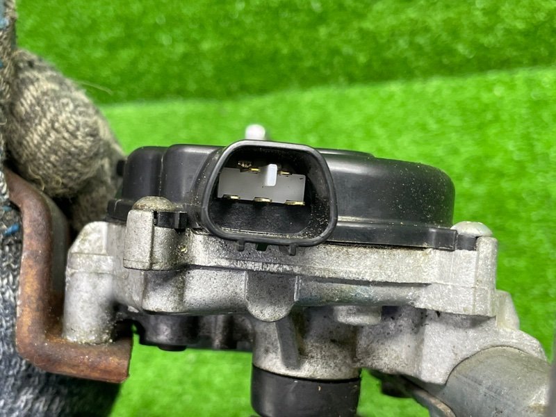 Трапеция стеклоочистителей, 2000 рублей, Москва