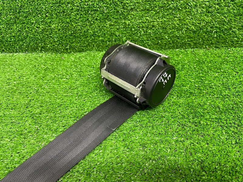 Ремень безопасности, 1000 рублей, Москва