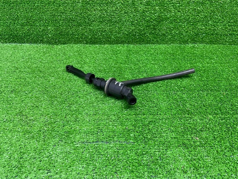 Главный цилиндр сцепления, 2000 рублей, Москва