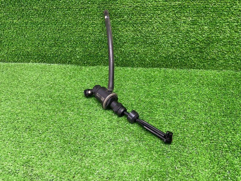 Главный цилиндр сцепления, 2000 рублей, Москва