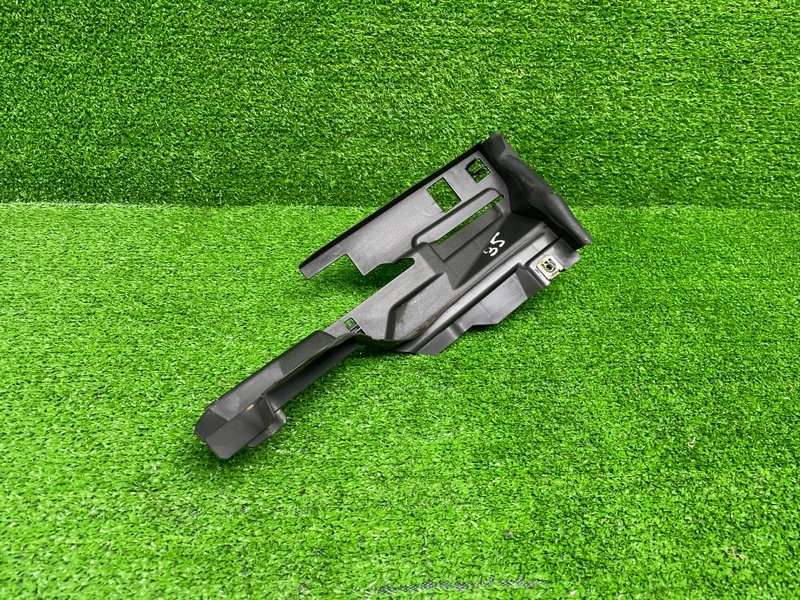 Накладка крыла, 1000 рублей, Москва