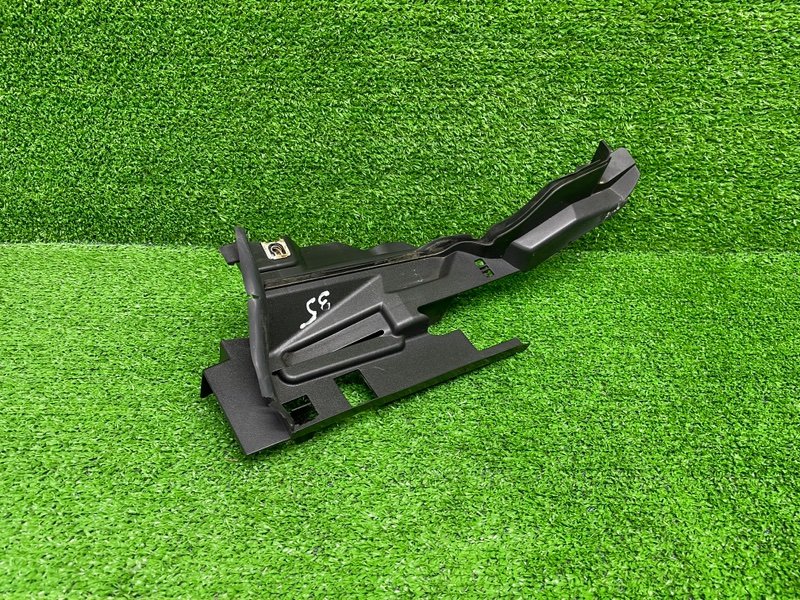 Накладка крыла, 1000 рублей, Москва