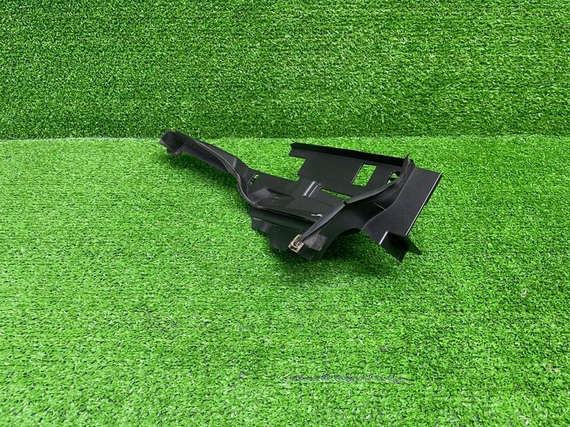 Накладка крыла, 1000 рублей, Москва