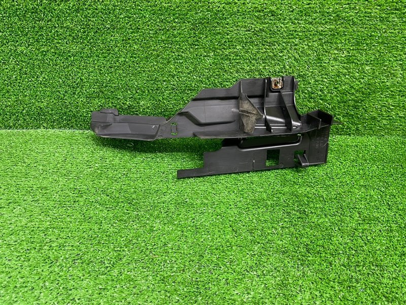 Накладка крыла, 1000 рублей, Москва