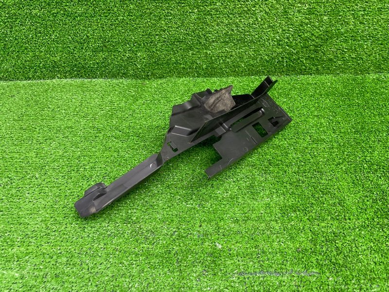 Накладка крыла, 1000 рублей, Москва