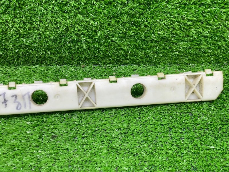 Направляющая заднего бампера, 1000 рублей, Москва