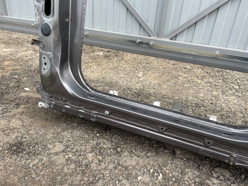 Порог со стойкой левый, 45000 рублей, Москва