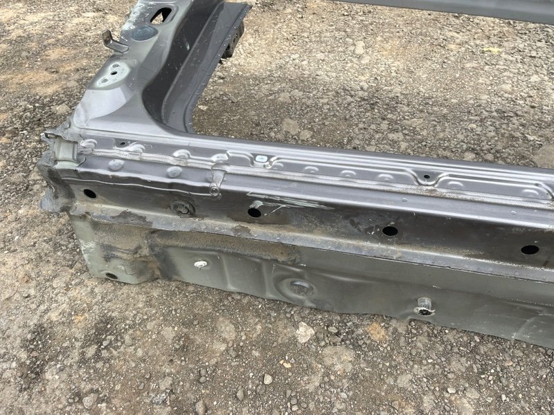 Порог со стойкой левый, 45000 рублей, Москва