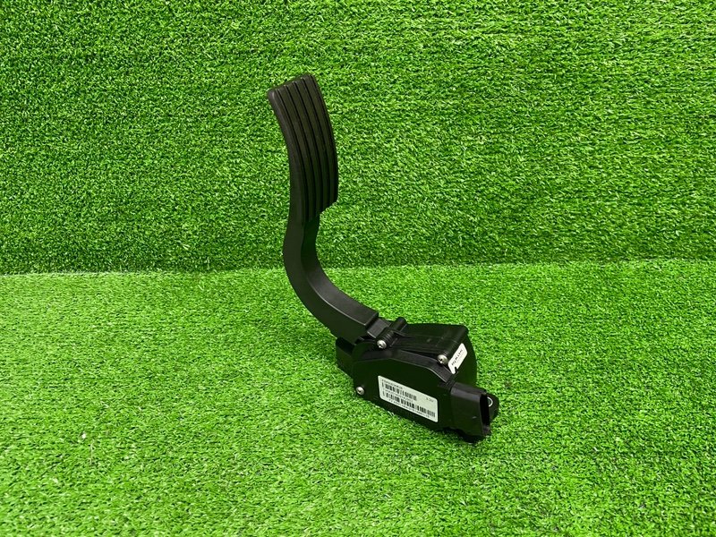 Педаль газа, 1100 рублей, Москва