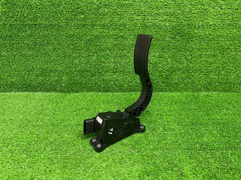 Педаль газа, 1100 рублей, Москва