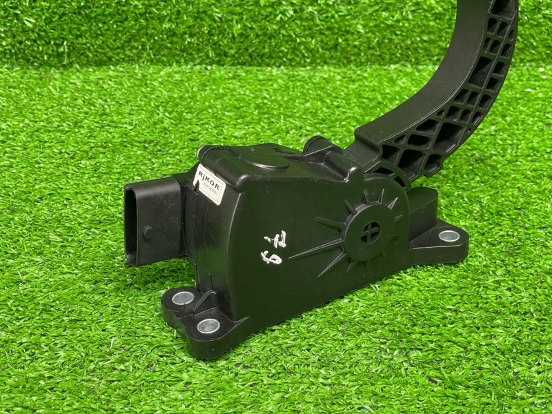 Педаль газа, 1100 рублей, Москва