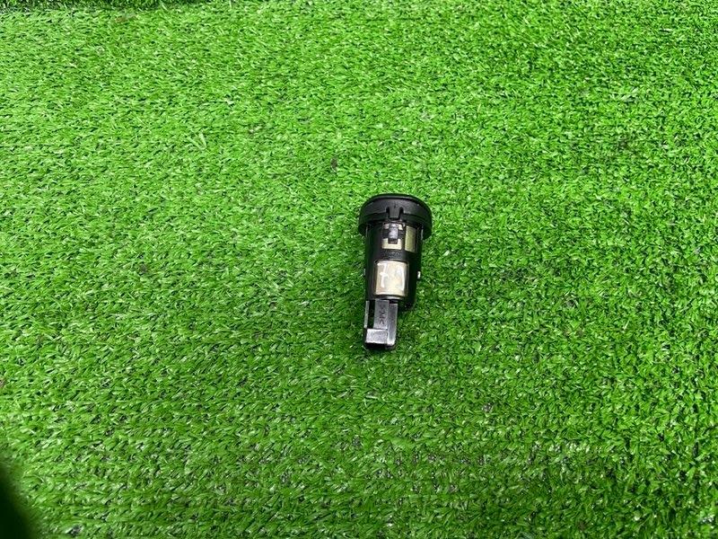 Зарядное гнездо, 500 рублей, Москва