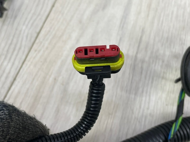 Проводка багажника, 2000 рублей, Москва