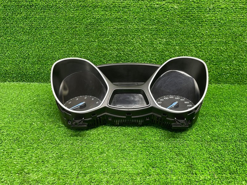 Панель приборов, 1700 рублей, Москва