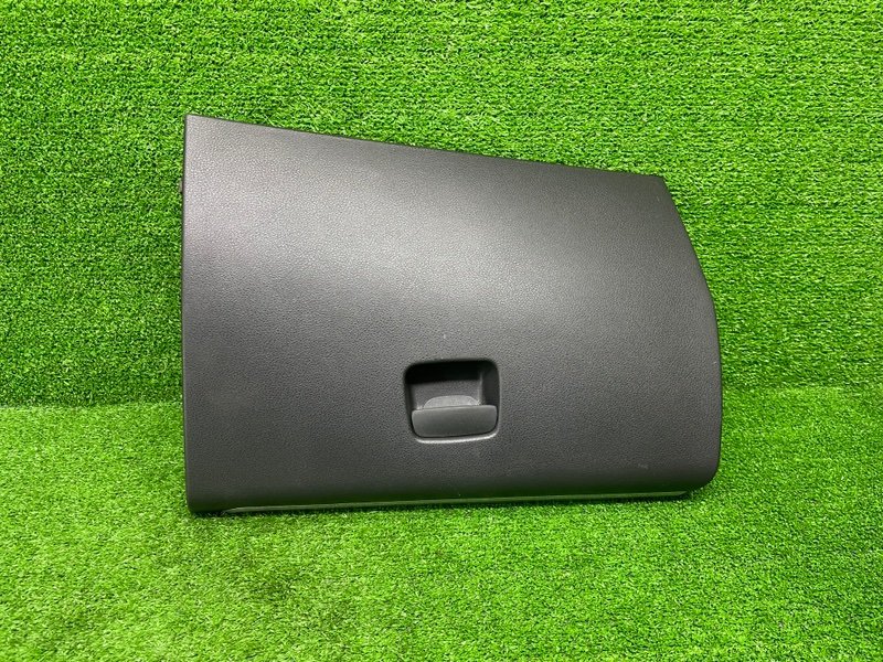 Крышка бардачка, 2000 рублей, Москва