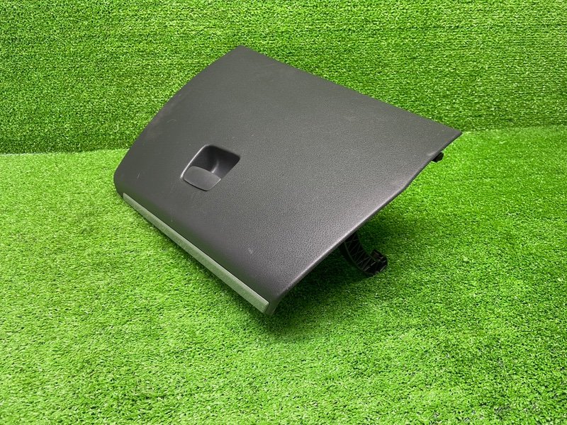 Крышка бардачка, 2000 рублей, Москва