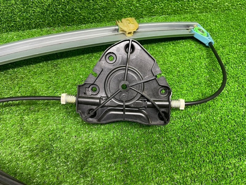 Стеклоподъемник передний, 1100 рублей, Москва