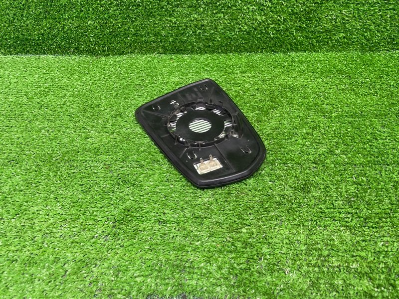 Зеркальный элемент, 1000 рублей, Москва