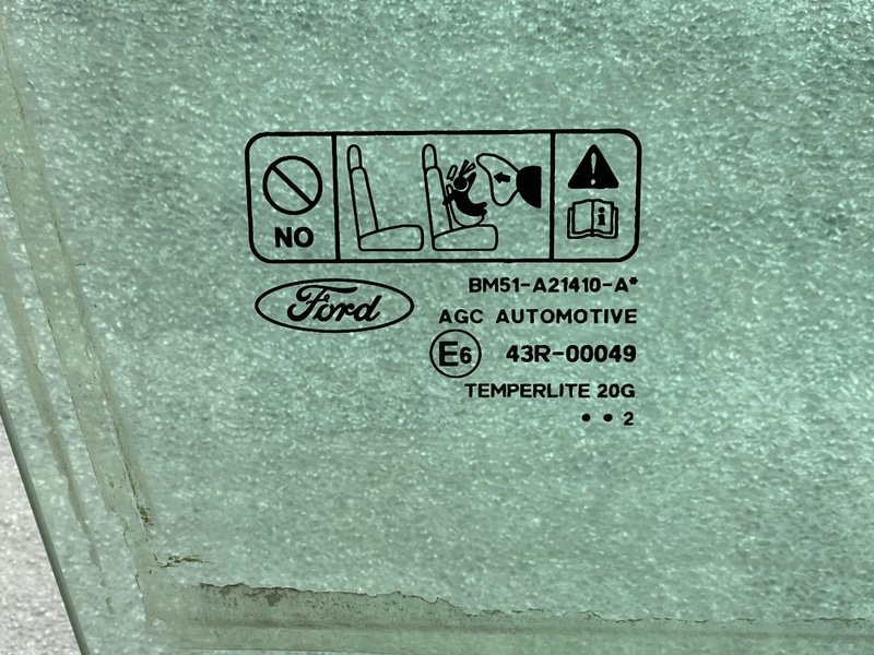 Стекло двери передней правой, 1100 рублей, Москва