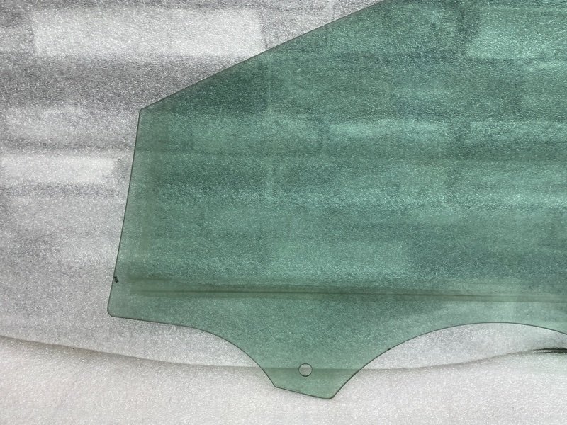 Стекло двери передней правой, 1100 рублей, Москва