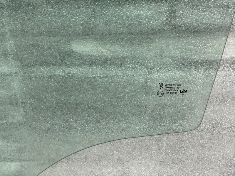 Стекло двери передней левой, 3500 рублей, Москва
