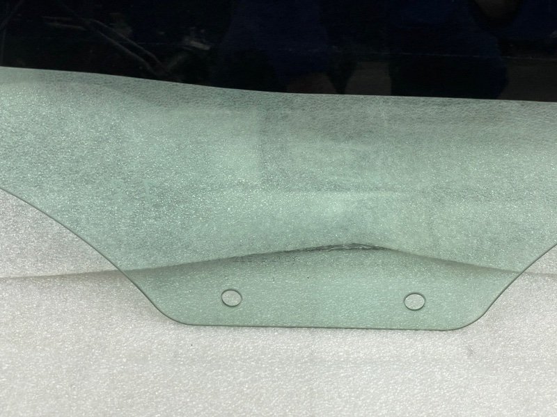 Стекло двери задней правой, 2500 рублей, Москва