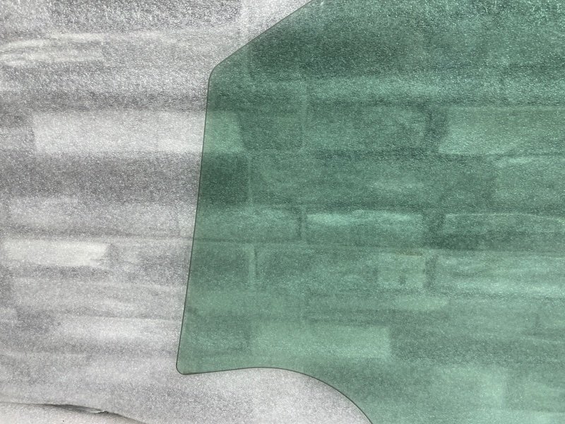 Стекло двери передней правой, 1500 рублей, Москва