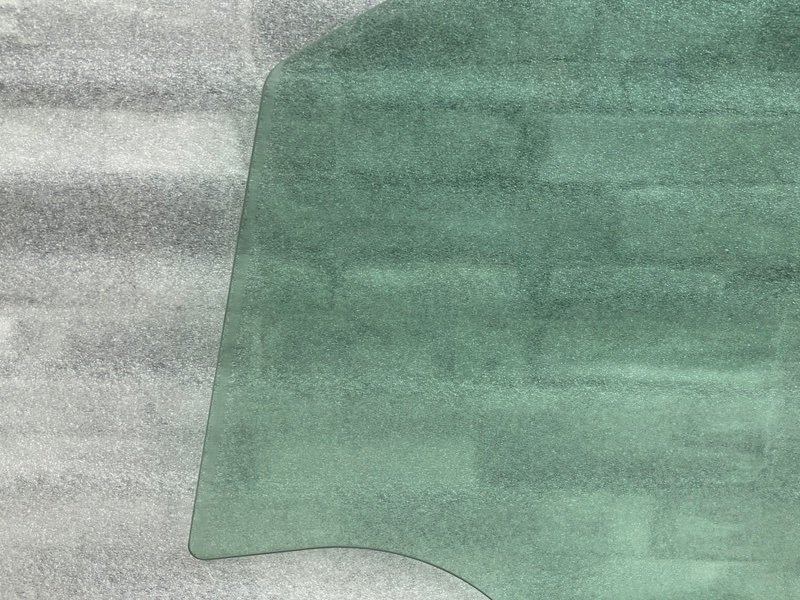 Стекло двери передней левой, 2000 рублей, Москва