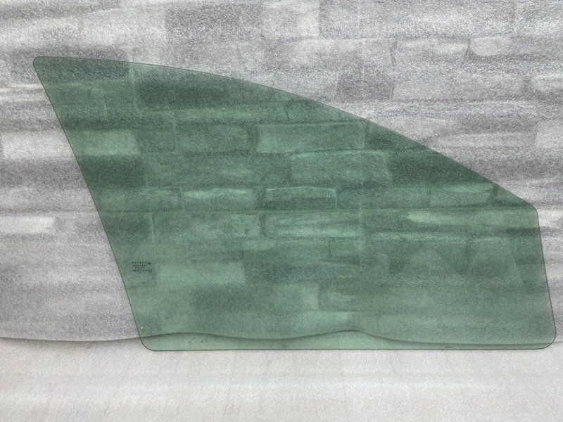 Стекло двери передней левой, 4000 рублей, Москва