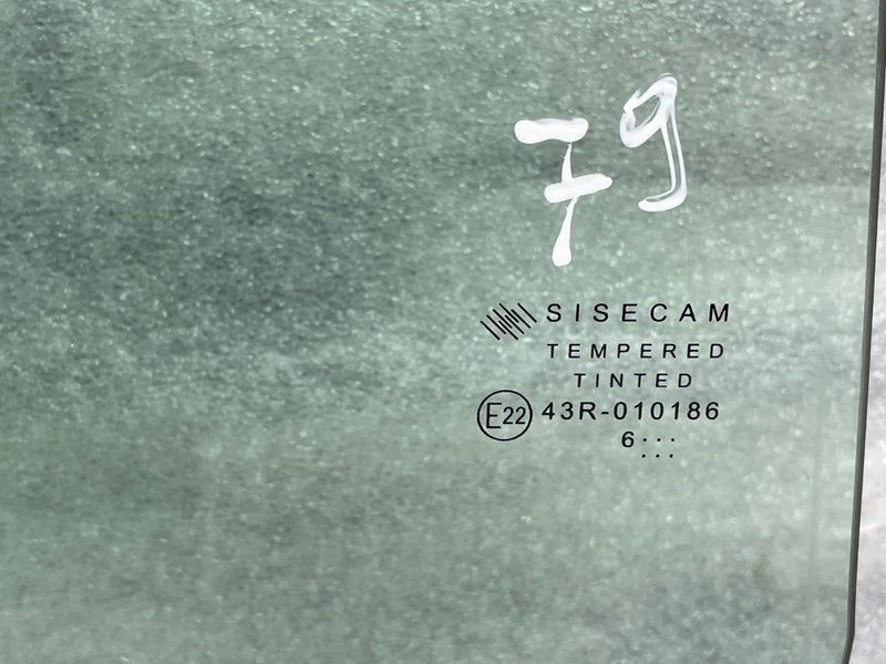 Стекло двери задней правой, 2100 рублей, Москва