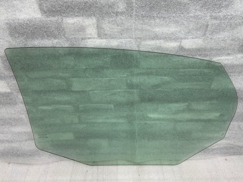 Стекло двери задней правой, 2100 рублей, Москва