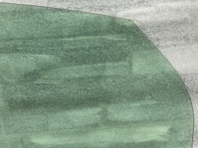 Стекло двери задней правой, 2100 рублей, Москва