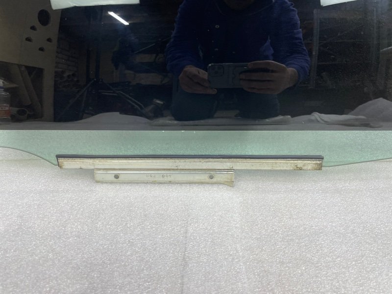 Стекло двери задней правой, 3500 рублей, Москва