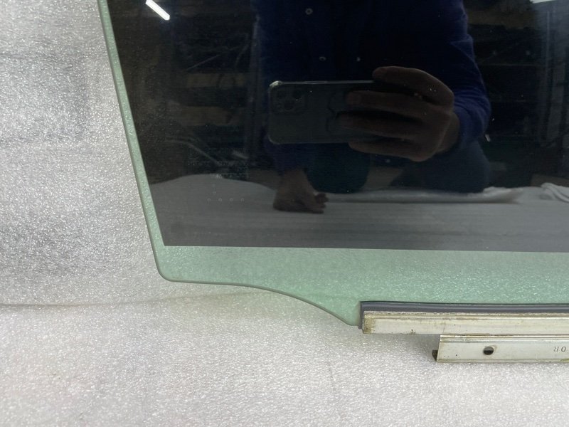 Стекло двери задней правой, 3500 рублей, Москва