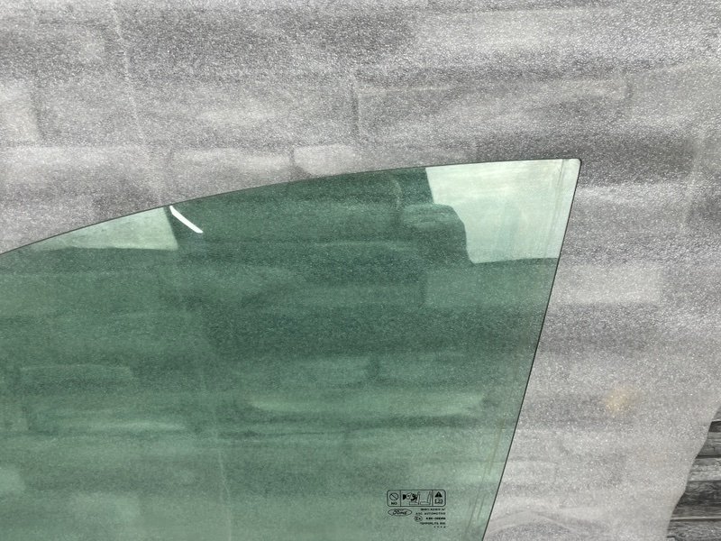 Стекло двери передней левой, 1050 рублей, Москва